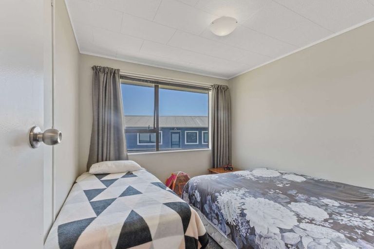 Photo of property in 13 Tahurangi Place, Spotswood, New Plymouth, 4310