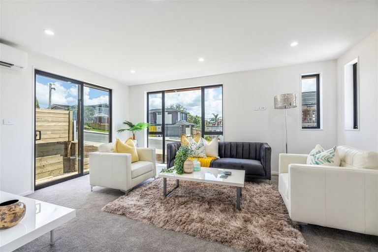 Photo of property in 5 Shibata Rise, Ranui, Auckland, 0612