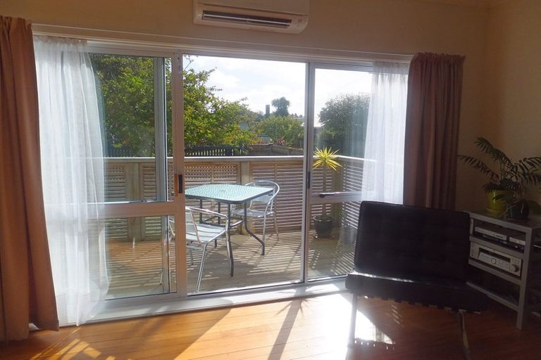 Photo of property in 99a Helvetia Road, Pukekohe, 2120