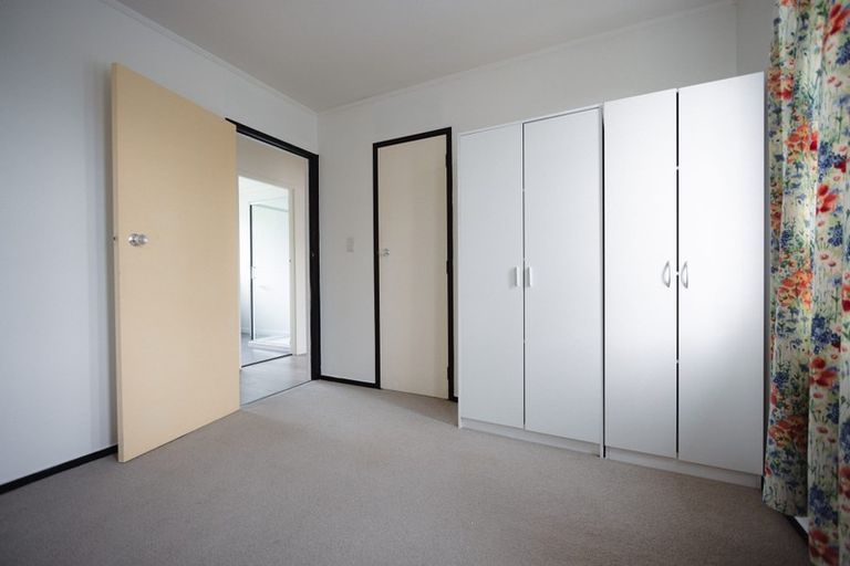 Photo of property in 14 Granville Drive, Massey, Auckland, 0614