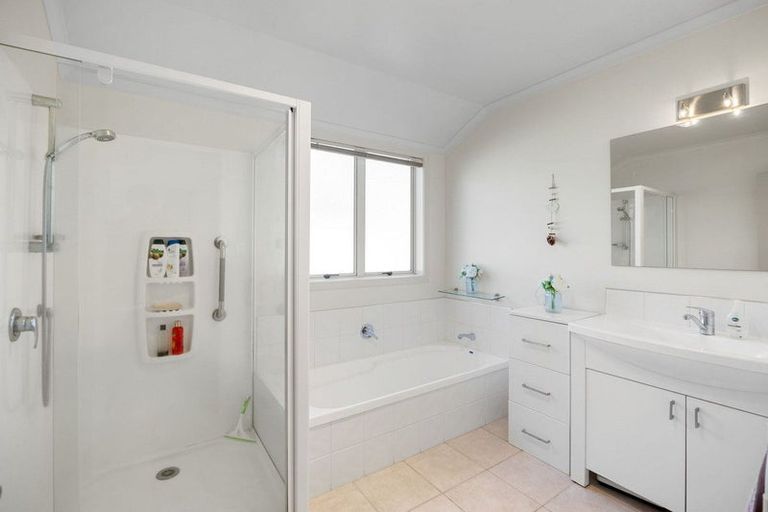 Photo of property in 4d Ngaio Crescent, Cambridge, 3434