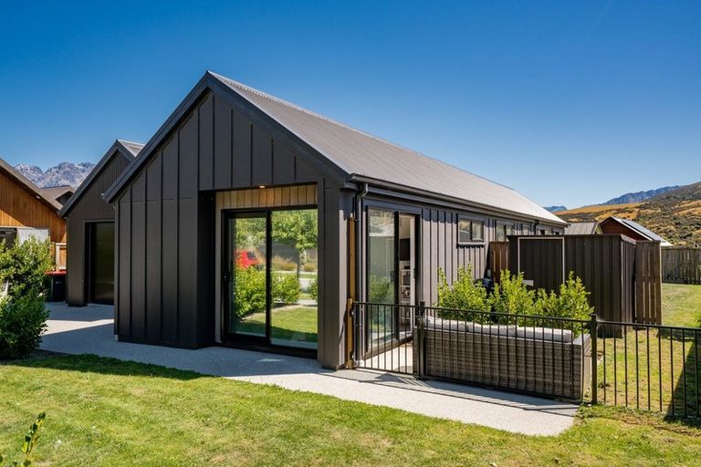 Photo of property in 7 Maize Street, Jacks Point, Queenstown, 9371