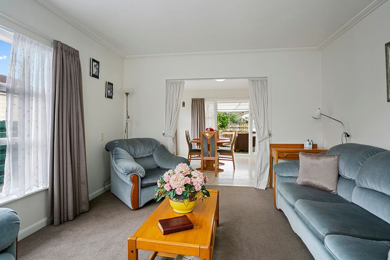 Photo of property in 75 Grey Street, Cambridge, 3434