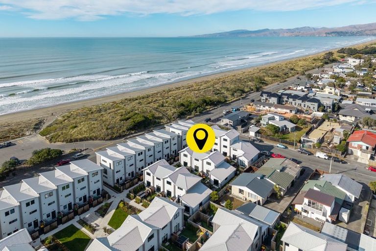 Photo of property in 17/232 Marine Parade, New Brighton, Christchurch, 8061