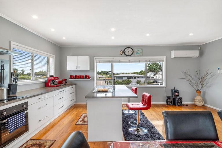 Photo of property in 34 Helvetia Road, Pukekohe, 2120