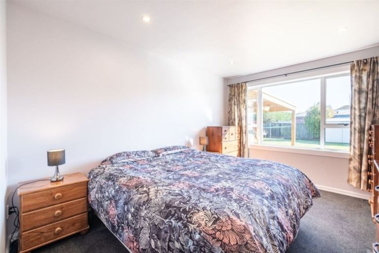 Photo of property in 30 Dickson Crescent, Hornby, Christchurch, 8042