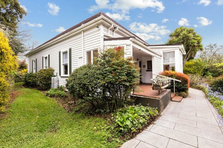 Photo of property in 1097 Junction Road, Egmont Village, New Plymouth, 4372