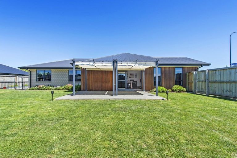 Photo of property in 1 Caracara Place, Rolleston, 7615