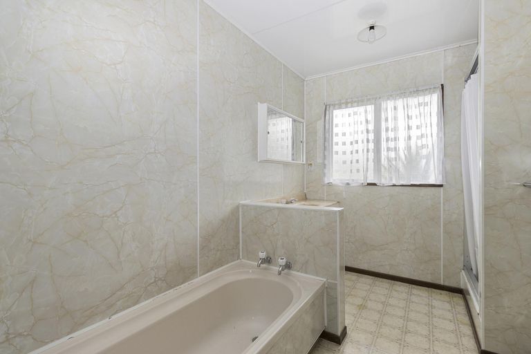 Photo of property in Henry Russell Estate, 12/36 Henry Russell Estate, Waipukurau, 4200