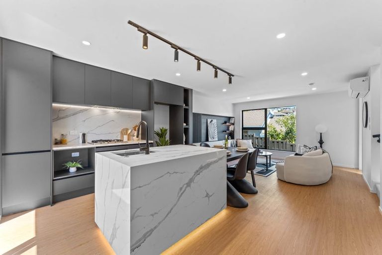 Photo of property in 42b Velma Road, Hillcrest, Auckland, 0627