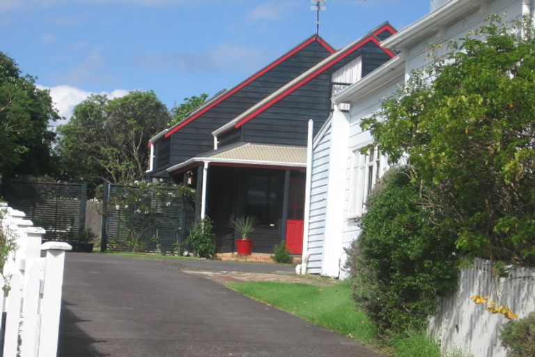 Photo of property in 1/2 Lytton Street, Devonport, Auckland, 0624