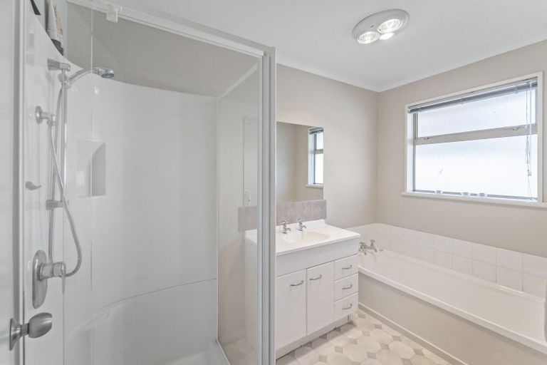 Photo of property in 10 Whiting Drive, Wakefield, 7025