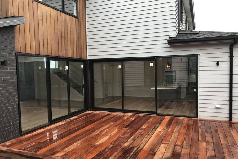 Photo of property in 19a Lyttelton Avenue, Forrest Hill, Auckland, 0620