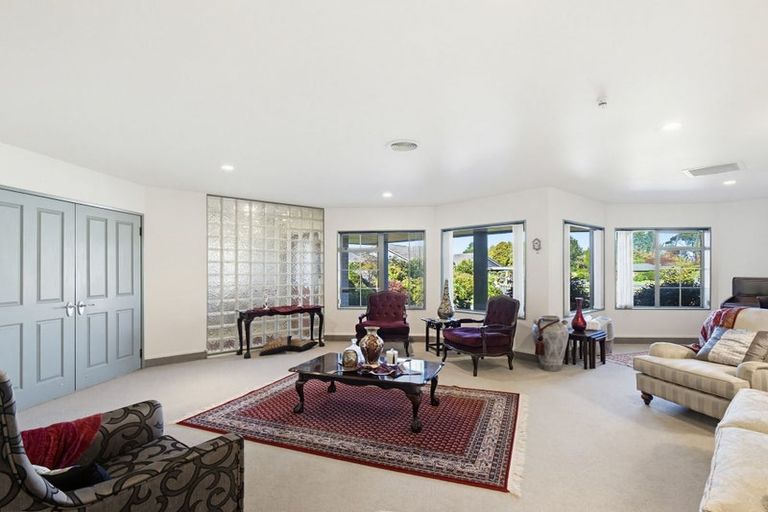 Photo of property in 14 Holdsworth Drive, Otamatea, Whanganui, 4500