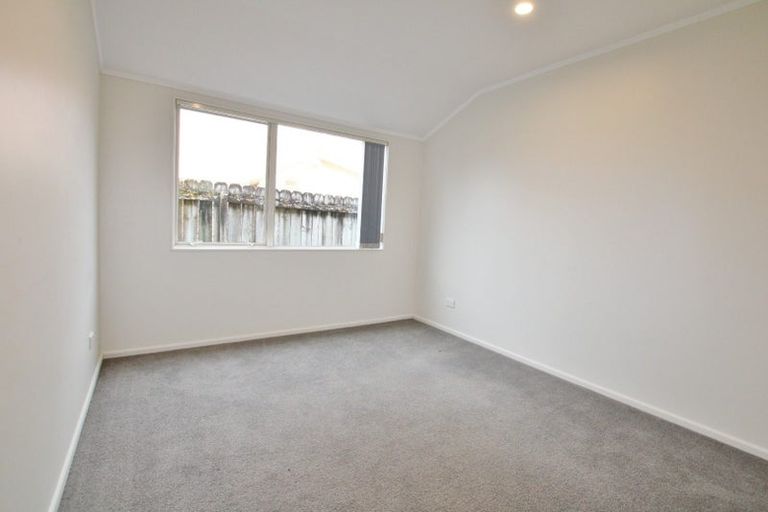 Photo of property in 9 Judd Place, Orewa, 0931