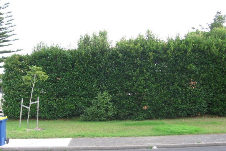 Photo of property in 3 Matama Road, Glen Eden, Auckland, 0602