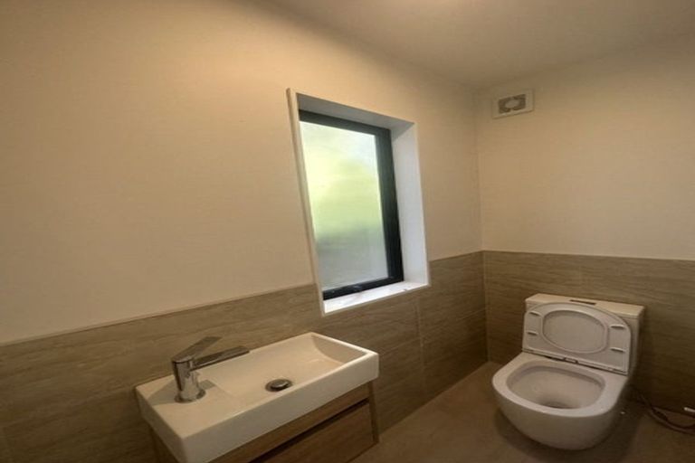 Photo of property in 39a Kuripaka Crescent, The Gardens, Auckland, 2105