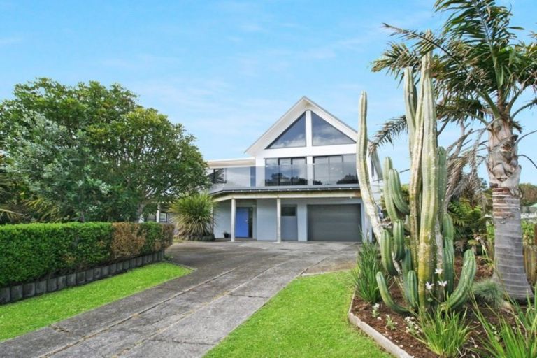 Photo of property in 2 Motukari Place, Onaero, Waitara, 4383