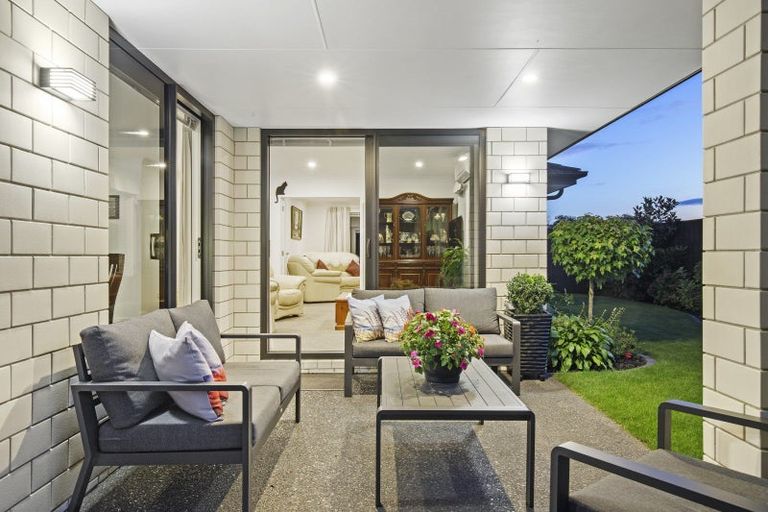 Photo of property in 130 Lisle Farm Drive, Pukekohe, 2120