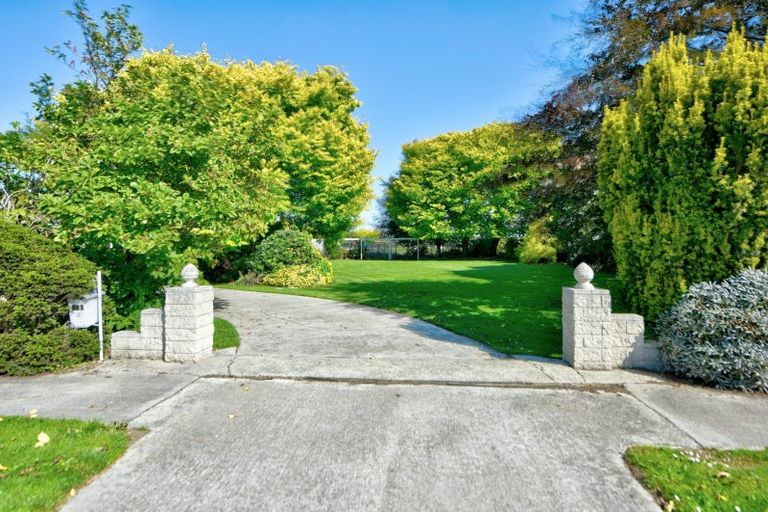 Photo of property in 146 Seaward Road, Edendale, 9825