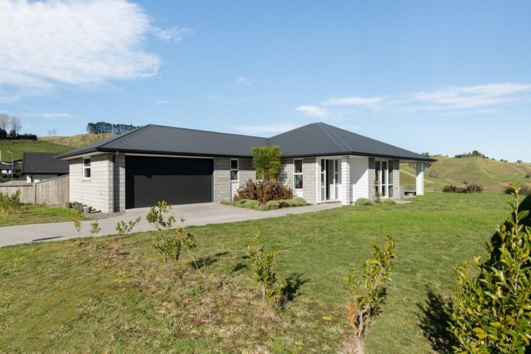 Photo of property in 17 Moira Close, Welcome Bay, Tauranga, 3175