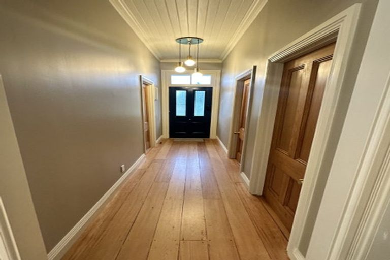 Photo of property in 33 Koheroa Road, Mercer, 2474