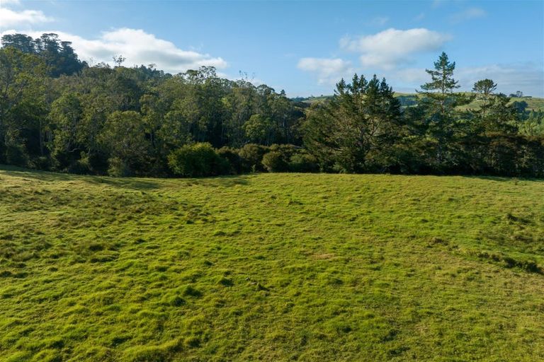 Photo of property in 21 Doel Road, Awanui, 0486