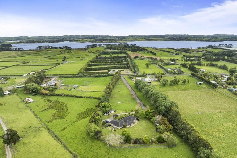 Photo of property in 300 Glenbrook Beach Road, Glenbrook, Waiuku, 2681