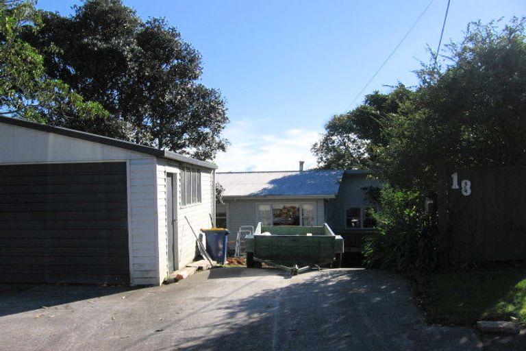 Photo of property in 18 Marie Crescent, Te Atatu South, Auckland, 0610