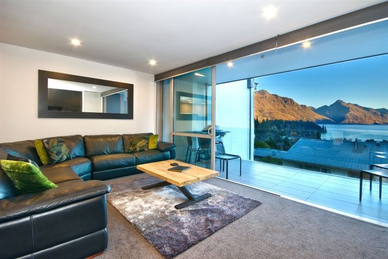 Photo of property in The Beeches Apartments, 13/60 Hallenstein Street, Queenstown, 9300