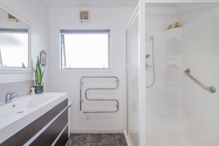 Photo of property in 39 Whitby Avenue, Whitianga, 3510