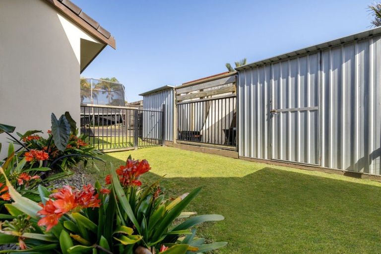 Photo of property in 8 Wouldbank Way, Welcome Bay, Tauranga, 3112