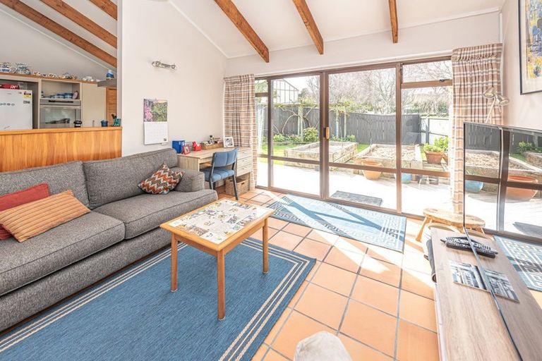 Photo of property in 3 Collier Place, Saint Johns Hill, Whanganui, 4501