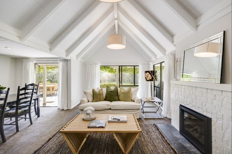 Photo of property in 89 Lane Road, Havelock North, 4130