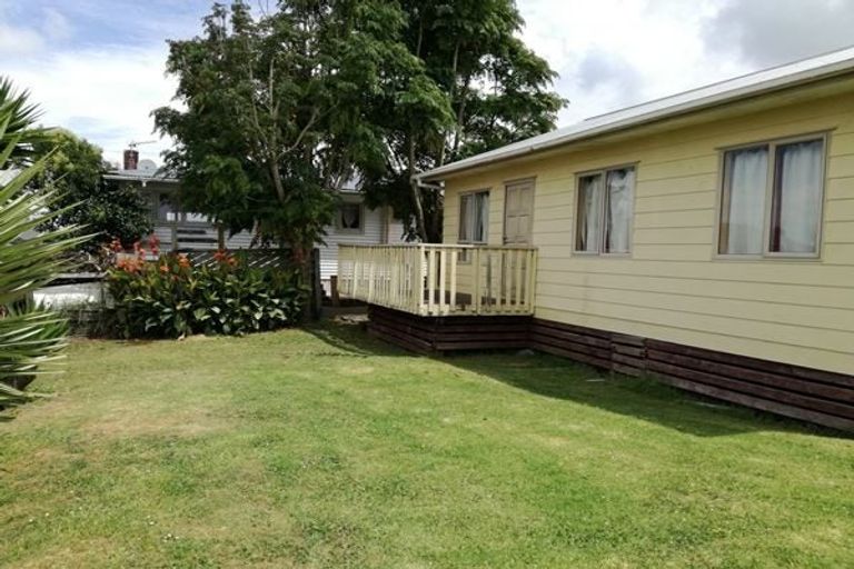Photo of property in 7 Clayton Road, Manurewa, Auckland, 2102