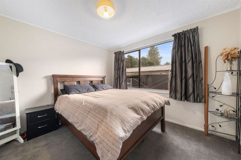 Photo of property in 380 Mairehau Road, Parklands, Christchurch, 8083