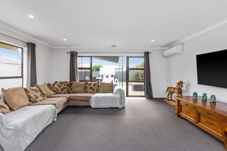 Photo of property in 135 Harold Holt Avenue, Pirimai, Napier, 4112