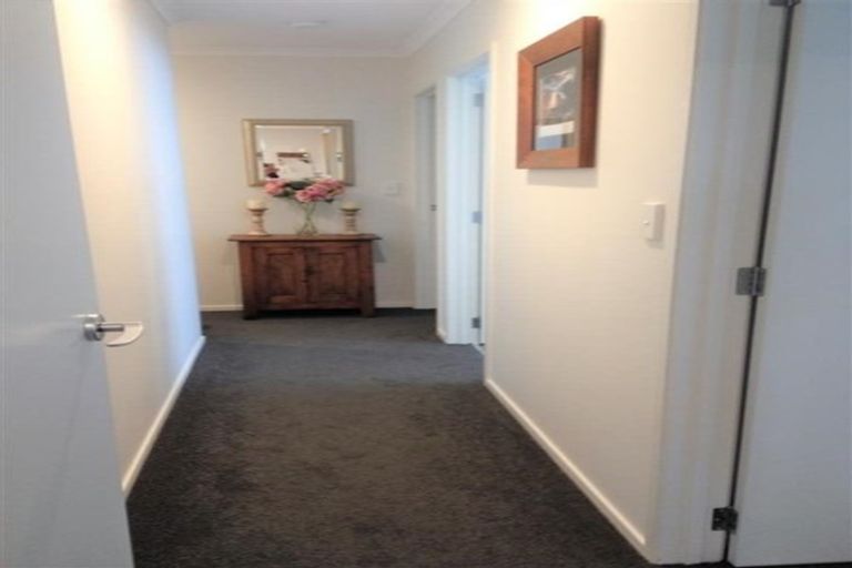 Photo of property in 183 Lakes Boulevard, Pyes Pa, Tauranga, 3112