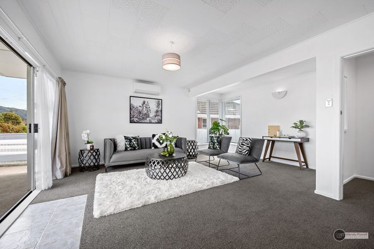 Photo of property in 40 Russell Road, Wainuiomata, Lower Hutt, 5014