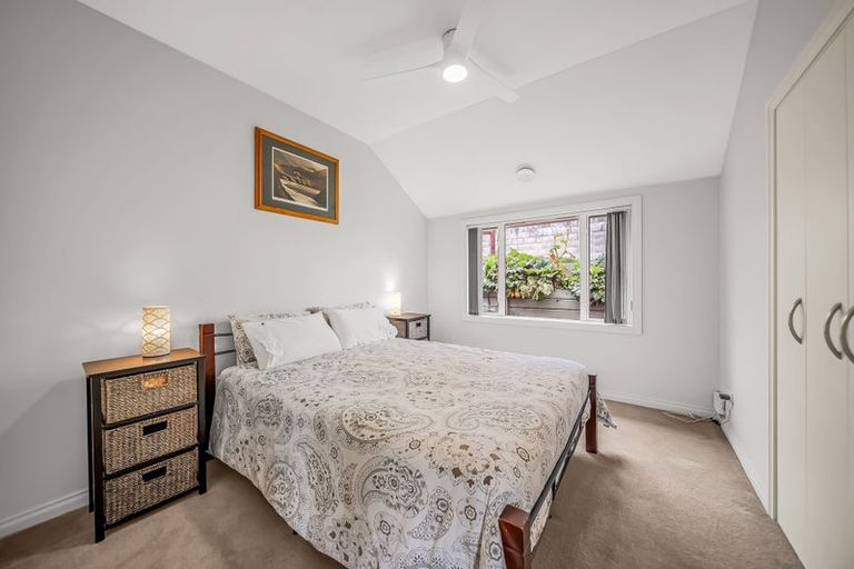 Photo of property in 25 Muriwai Drive, Manapouri, 9679