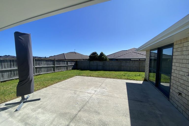 Photo of property in 13 Glennron Lane, Waiuku, 2123