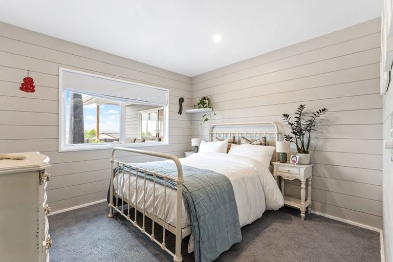 Photo of property in 21 Hinemoa Place, Snells Beach, 0920