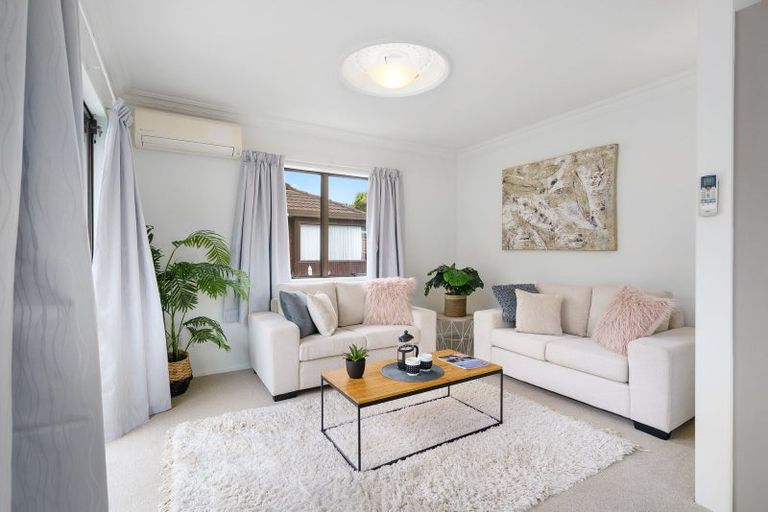 Photo of property in 2/64 Hamilton Road, Cambridge, 3434