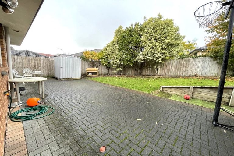 Photo of property in 7 Mullagh Place, East Tamaki Heights, Auckland, 2016