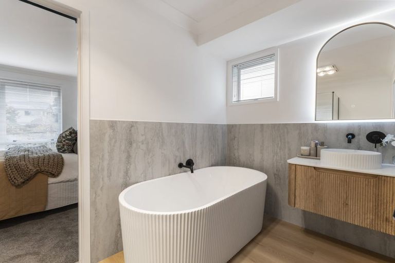 Photo of property in 5 Kasia Close, Massey, Auckland, 0614