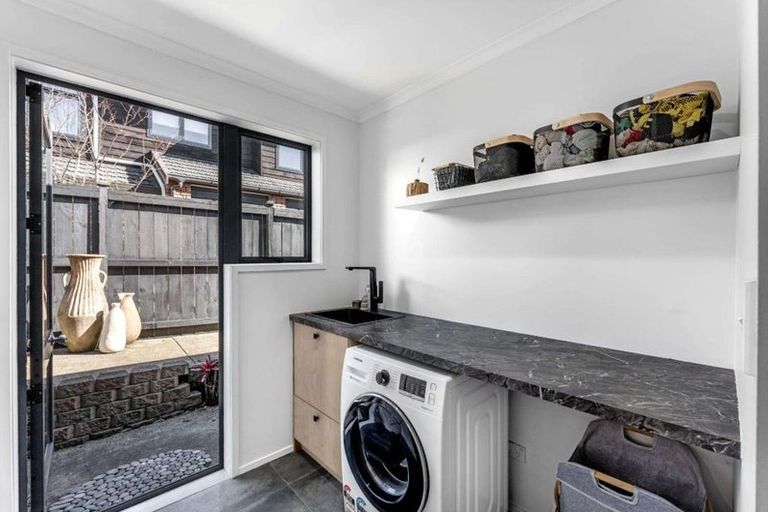 Photo of property in 16a Valley Road, Browns Bay, Auckland, 0630