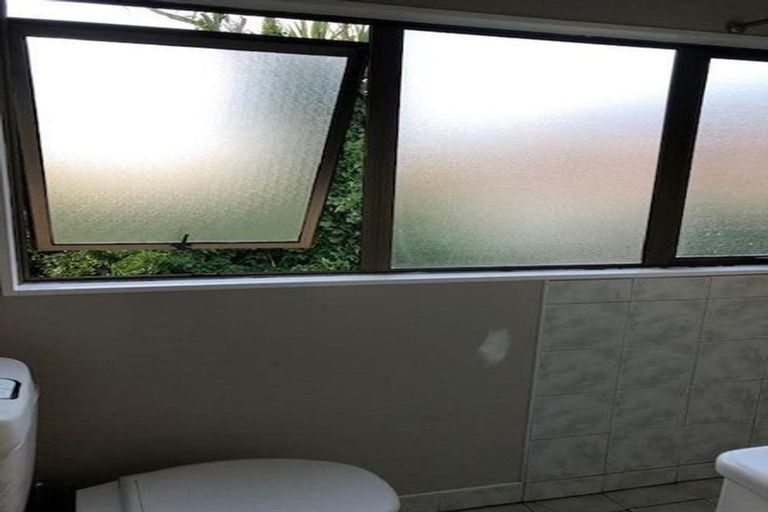 Photo of property in 45 Rosario Crescent, Red Beach, 0932