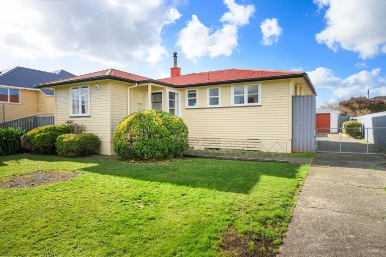 Photo of property in 3 Forth Terrace, Roslyn, Palmerston North, 4414