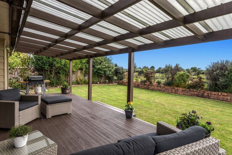 Photo of property in 23 Edgewater Grove, Whakatane, 3120