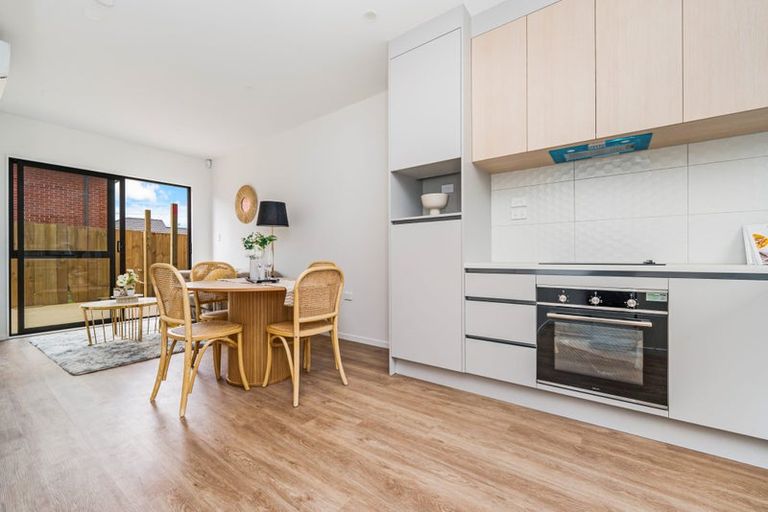 Photo of property in 442 Old Te Atatu Road, Te Atatu Peninsula, Auckland, 0610